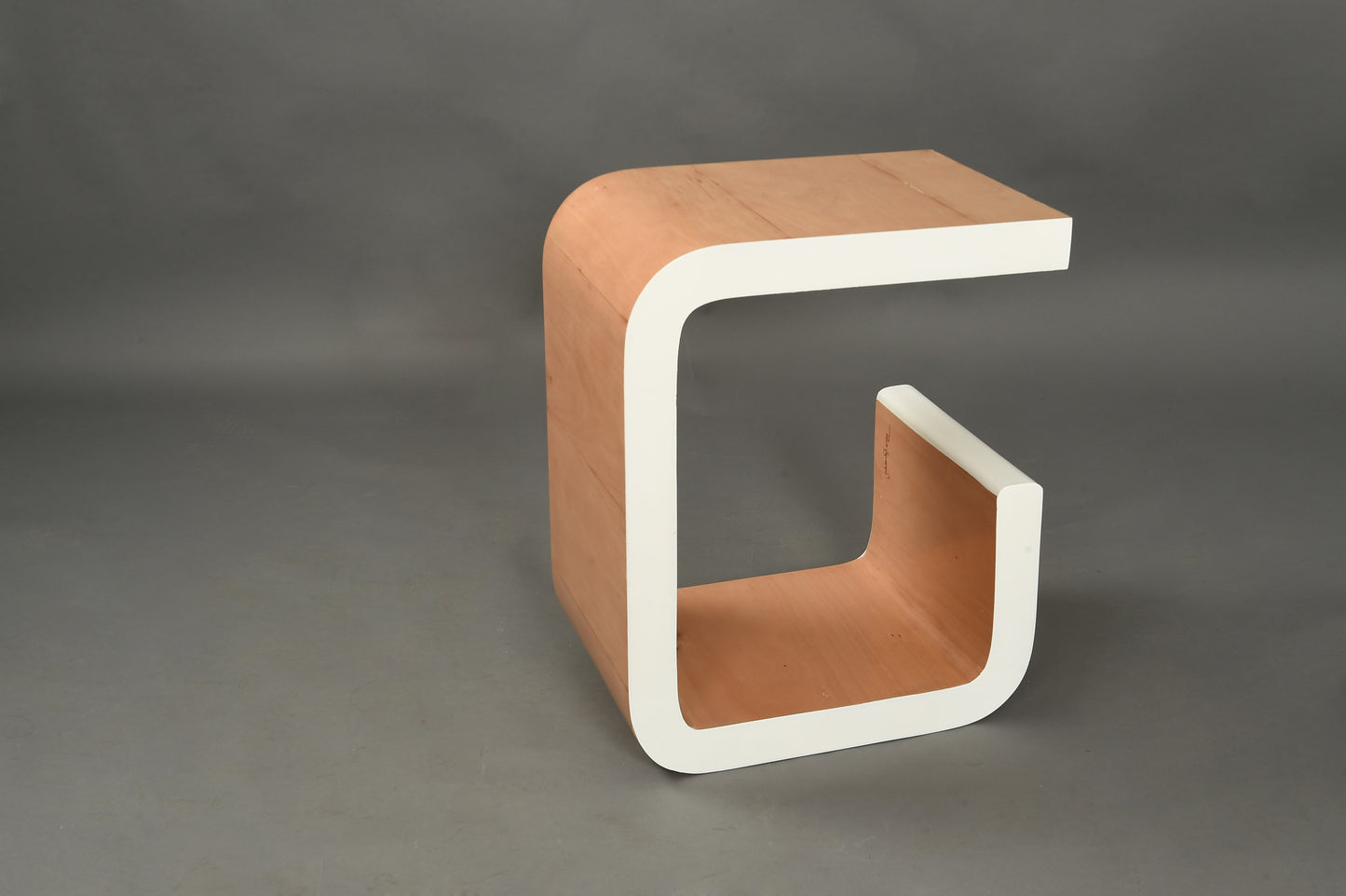01 lines Stool|Table - linesbyrobayoussef - Interior and Graphic Design, Architecture Lebanon