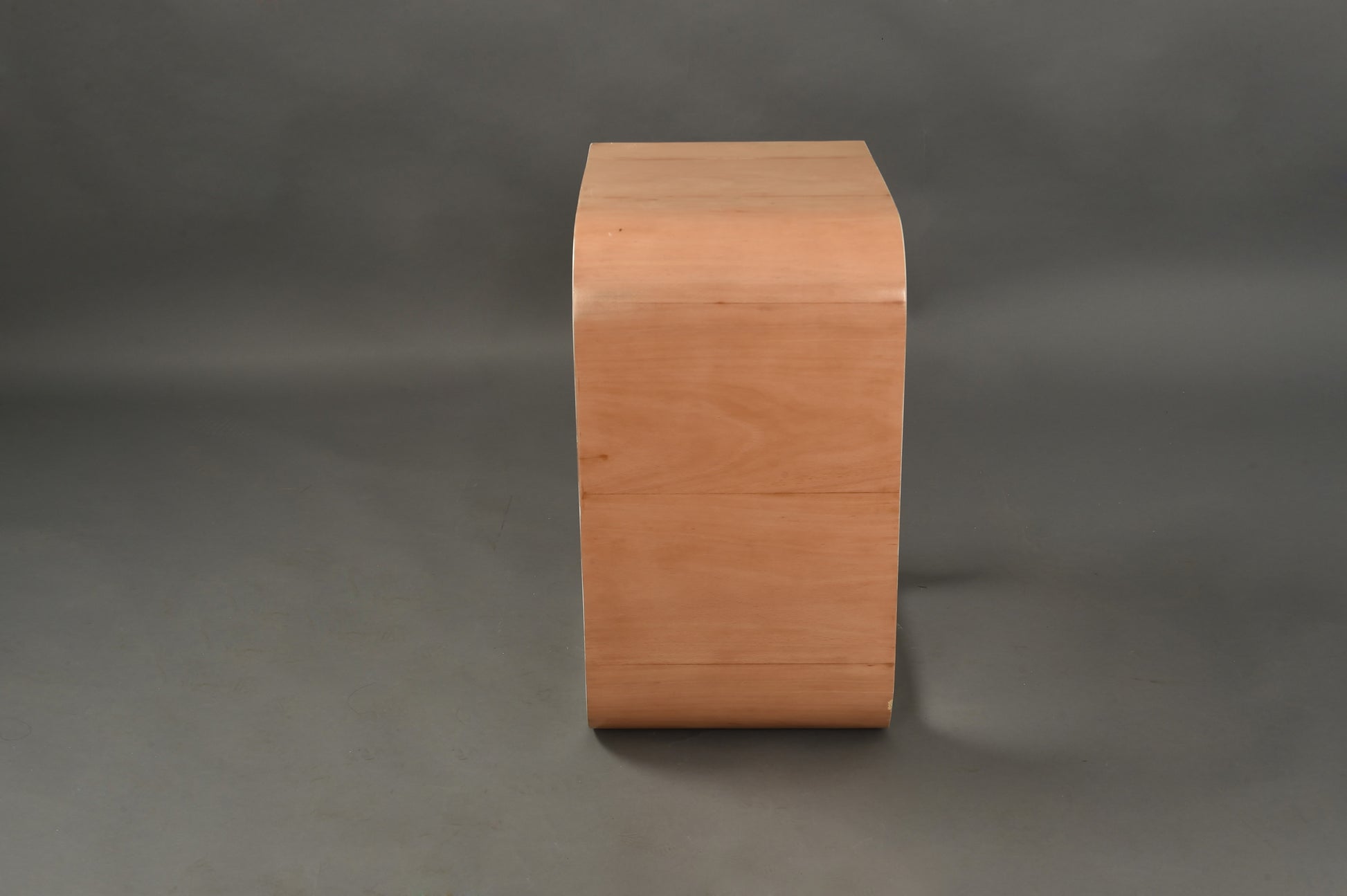 01 lines Stool|Table - linesbyrobayoussef - Interior and Graphic Design, Architecture Lebanon